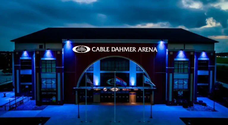 Cable Dahmer Arena and Community Ice Rink